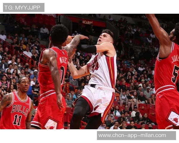 热火队友团建活动希罗分享游艇出海欢乐瞬间 热火队友团建活动希罗分享游艇出海欢乐瞬间