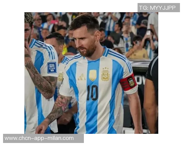 费迪南德坦言梅西神秘面纱背后的真实故事值得深入探讨 费迪南德坦言梅西神秘面纱背后的真实故事值得深入探讨