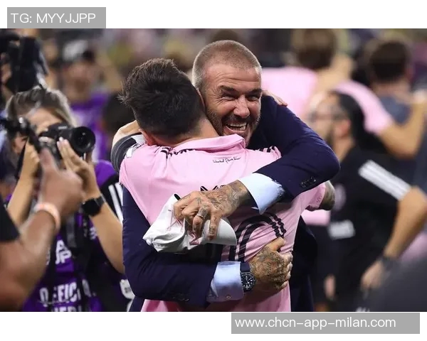 贝克汉姆祝贺梅西夺金靴奖携手开启季后赛新征程 贝克汉姆祝贺梅西夺金靴奖携手开启季后赛新征程