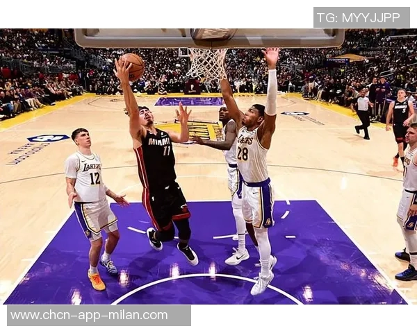 哈克斯三节狂砍27分7篮板湖人曾错失席菲诺的遗憾重现