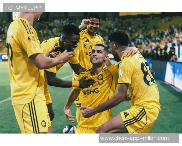 C罗梅开二度助利雅得逆转胜利庆祝照分享展现拼搏精神