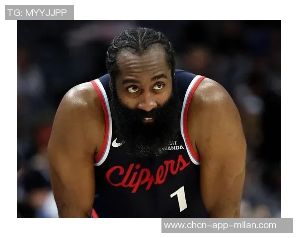 马克西称赞哈登新赛季表现出色训练刻苦展现对篮球的热爱与执着 马克西称赞哈登新赛季表现出色训练刻苦展现对篮球的热爱与执着